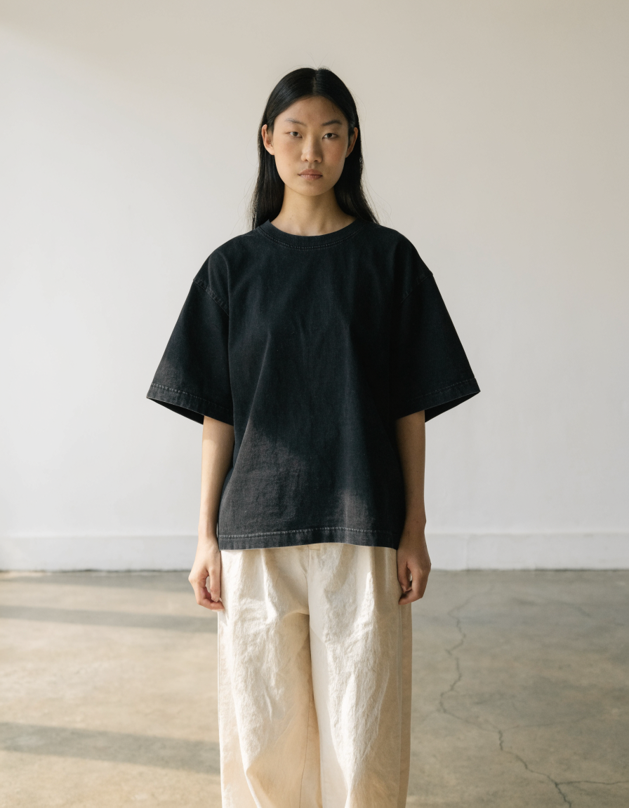 Boxy T-Shirt in black, front.