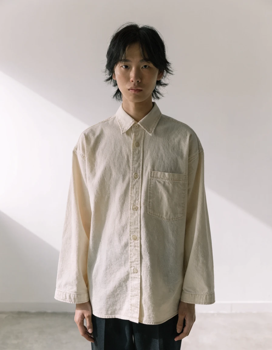 Relaxed Shirt in cream, front.